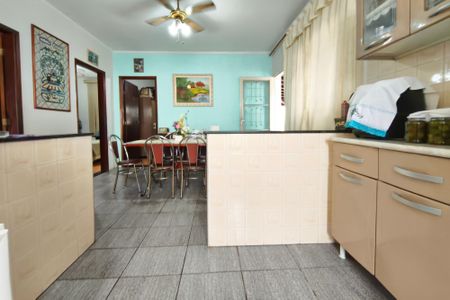 Casa à venda com 250m², 3 quartos e 3 vagas Casa à venda com 250m², 3 quartos e 3 vagasCozinha