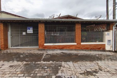 Casa à venda com 250m², 3 quartos e 3 vagas Casa à venda com 250m², 3 quartos e 3 vagasPLACA INSTALADA NA FACHADA