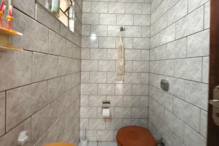 Casa à venda com 250m², 3 quartos e 3 vagas Casa à venda com 250m², 3 quartos e 3 vagasLavabo