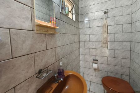 Casa à venda com 250m², 3 quartos e 3 vagas Casa à venda com 250m², 3 quartos e 3 vagasLavabo