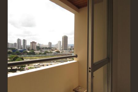 Apartamento à venda com 65m², 3 quartos e 1 vagaSala - Varanda