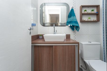 Apartamento à venda com 54m², 2 quartos e 1 vagaBanheiro Social