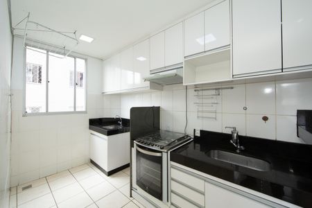 Apartamento para alugar com 47m², 2 quartos e 1 vaga Apartamento para alugar com 47m², 2 quartos e 1 vagaCOZINHA