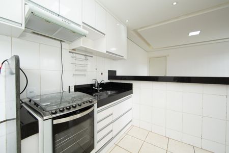 Apartamento para alugar com 47m², 2 quartos e 1 vaga Apartamento para alugar com 47m², 2 quartos e 1 vagaCOZINHA
