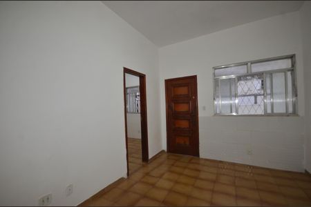 Casa para alugar com 80m², 2 quartos e sem vagaSala