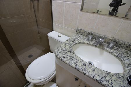 Casa de condomínio à venda com 84m², 3 quartos e 1 vagaBanheiro Social
