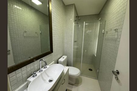 Apartamento para alugar com 70m², 2 quartos e 1 vaga Apartamento para alugar com 70m², 2 quartos e 1 vagaBanheiro