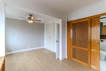 Apartamento à venda com 135m², 2 quartos e 2 vagasSuíte