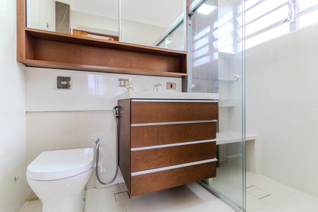 Apartamento à venda com 135m², 2 quartos e 2 vagasBanheiro da Suíte