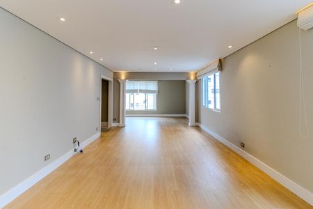 Apartamento à venda com 135m², 2 quartos e 2 vagasSala