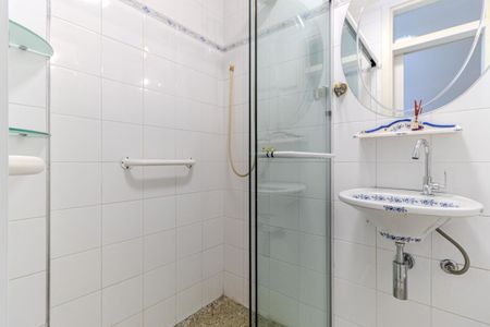 Apartamento à venda com 135m², 2 quartos e 2 vagasBanheiro Social
