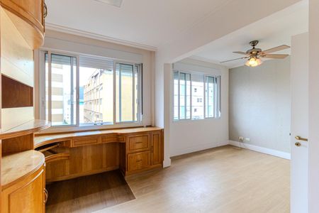 Apartamento à venda com 135m², 2 quartos e 2 vagasSuíte