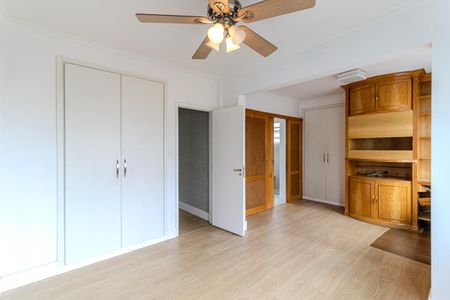 Apartamento à venda com 135m², 2 quartos e 2 vagasSuíte