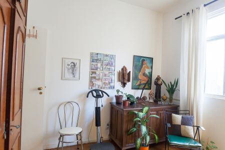 Apartamento à venda com 105m², 3 quartos e sem vagaquarto 2