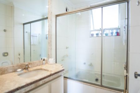 Apartamento à venda com 105m², 3 quartos e sem vagaBanheiro Social