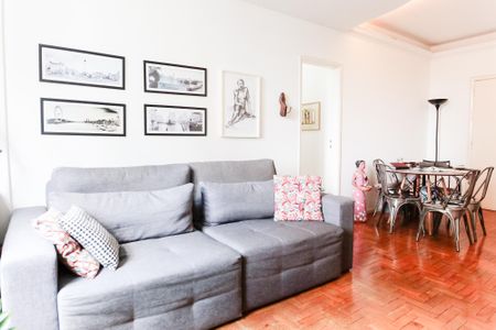 Apartamento à venda com 105m², 3 quartos e sem vagaSala de TV