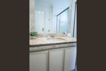 Apartamento à venda com 105m², 3 quartos e sem vagaBanheiro Social