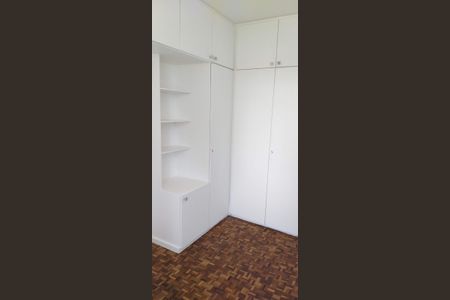 Quarto de apartamento à venda com 3 quartos, 114m² em Coracao de Jesus, Belo Horizonte