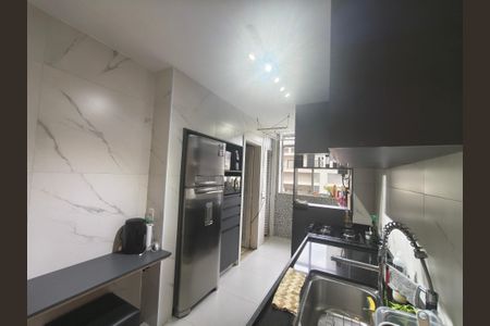 Apartamento à venda com 72m², 2 quartos e 1 vagaCozinha