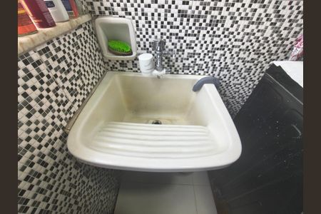 Apartamento à venda com 72m², 2 quartos e 1 vagaÁrea de Serviço