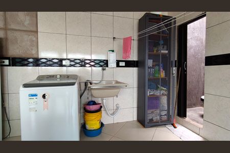 Casa para alugar com 3 quartos, 372m² em Jardim Russo, São Paulo