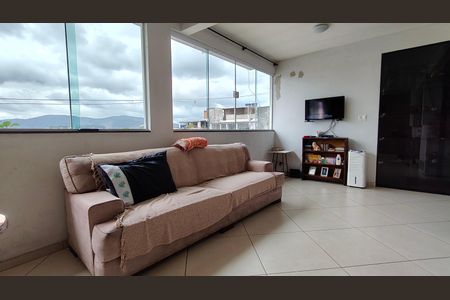 Casa para alugar com 3 quartos, 372m² em Jardim Russo, São Paulo