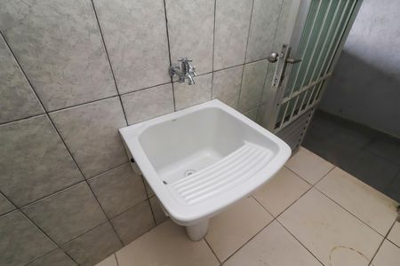 Casa para alugar com 100m², 2 quartos e sem vagaÁrea de Serviço