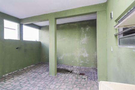 Casa para alugar com 100m², 2 quartos e sem vagaQuintal