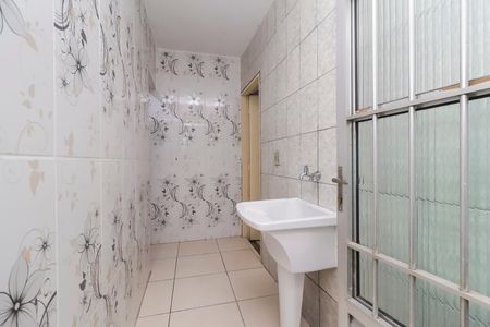 Casa para alugar com 100m², 2 quartos e sem vagaÁrea de Serviço