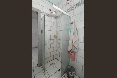 Banheiro da Suíte de apartamento para alugar com 2 quartos, 56m² em Navegantes, Porto Alegre