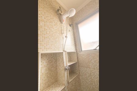 Banheiro Social de apartamento para alugar com 3 quartos, 42m² em Cidade Industrial de Curitiba, Curitiba