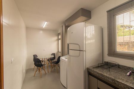 Apartamento para alugar com 44m², 2 quartos e 1 vagaCozinha e Área de Serviço