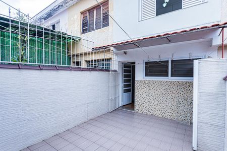 Casa para alugar com 110m², 2 quartos e 1 vagaQuintal
