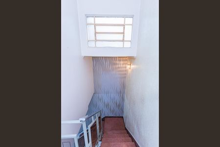 Casa para alugar com 110m², 2 quartos e 1 vagaEscada