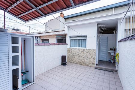 Casa para alugar com 110m², 2 quartos e 1 vagaQuintal