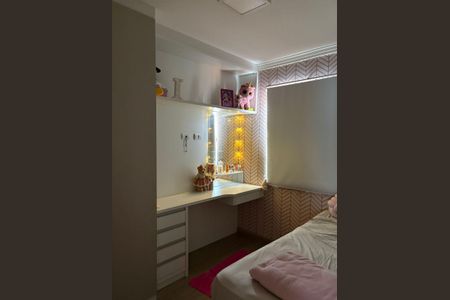 Casa de condomínio à venda com 170m², 3 quartos e 2 vagas Casa de condomínio à venda com 170m², 3 quartos e 2 vagasQuarto