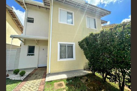 Casa de condomínio à venda com 170m², 3 quartos e 2 vagas Casa de condomínio à venda com 170m², 3 quartos e 2 vagasÁrea externa