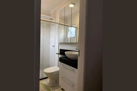 Casa de condomínio à venda com 170m², 3 quartos e 2 vagas Casa de condomínio à venda com 170m², 3 quartos e 2 vagasBanheiro