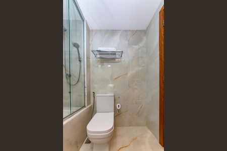 Apartamento para alugar com 104m², 3 quartos e 2 vagas Apartamento para alugar com 104m², 3 quartos e 2 vagasBanheiro da Suíte