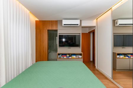 Apartamento para alugar com 104m², 3 quartos e 2 vagas Apartamento para alugar com 104m², 3 quartos e 2 vagasSuíte