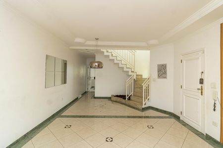 Casa para alugar com 300m², 3 quartos e 3 vagas Casa para alugar com 300m², 3 quartos e 3 vagasSala