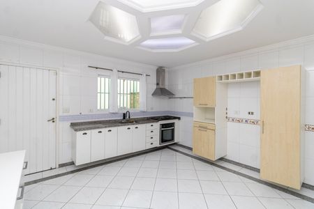 Casa para alugar com 300m², 3 quartos e 3 vagas Casa para alugar com 300m², 3 quartos e 3 vagasCozinha