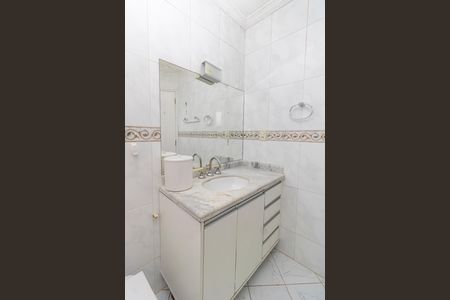 Casa para alugar com 300m², 3 quartos e 3 vagas Casa para alugar com 300m², 3 quartos e 3 vagasBanheiro da Suíte 1