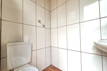 Banheiro de Serviço de casa para alugar com 3 quartos, 155m² em Vila Georgina, Campinas
