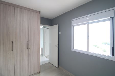 Quarto 2 de apartamento para alugar com 2 quartos, 44m² em Vila Isa, São Paulo