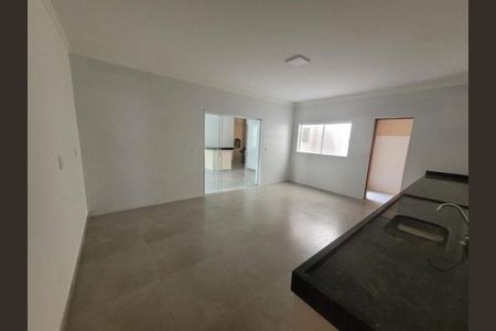 Cozinha de casa para alugar com 3 quartos, 240m² em Tabajaras, Uberlândia