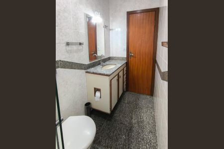 Apartamento à venda com 174m², 4 quartos e 2 vagasBanheiro Social 1