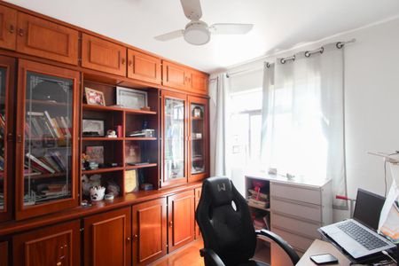 Apartamento à venda com 174m², 4 quartos e 2 vagasQuarto 2