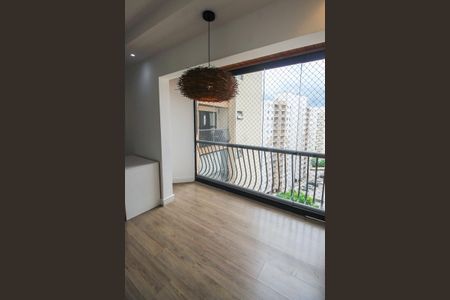 Apartamento para alugar com 3 quartos, 72m² em Jardim Henriqueta, Taboão da Serra