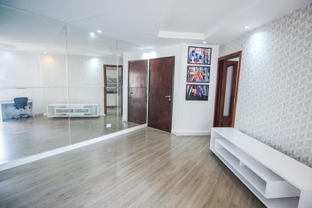 Apartamento para alugar com 3 quartos, 72m² em Jardim Henriqueta, Taboão da Serra